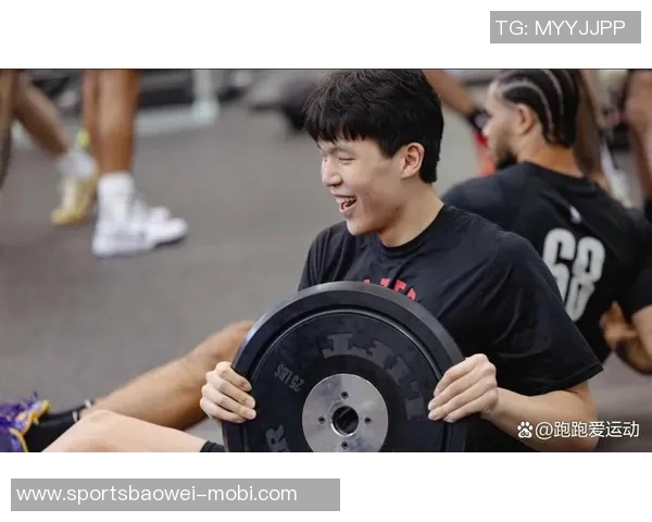 媒体人分析杨瀚森体能与动作速率现状表现属正常水平需加强训练